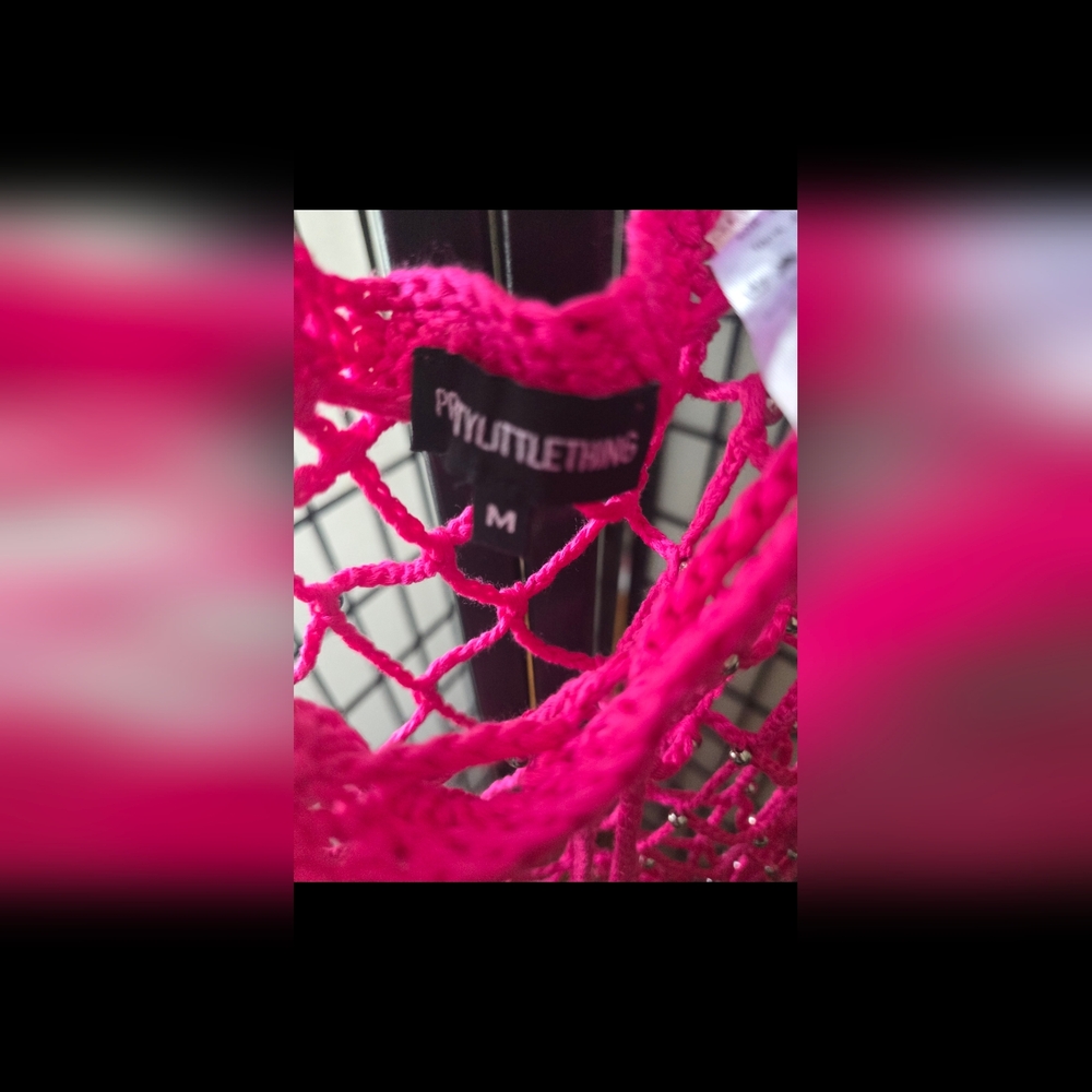 PrettyLittleThing Hot Pink Fishnet Pants - Picture 6 of 7